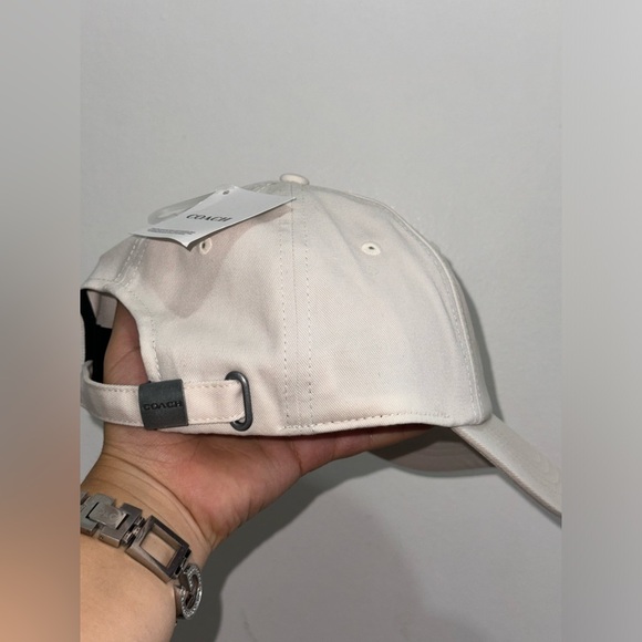 COACH WOMENS EMBROIDERED BASEBALL HAT - Picture 2 of 8